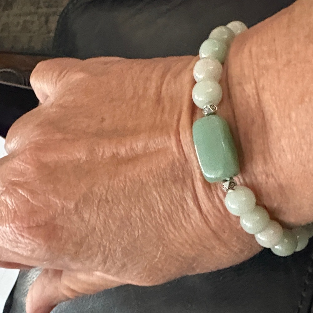 Mongolian Jade And Green Aventurine Beaded Bracelet ( Brand New )